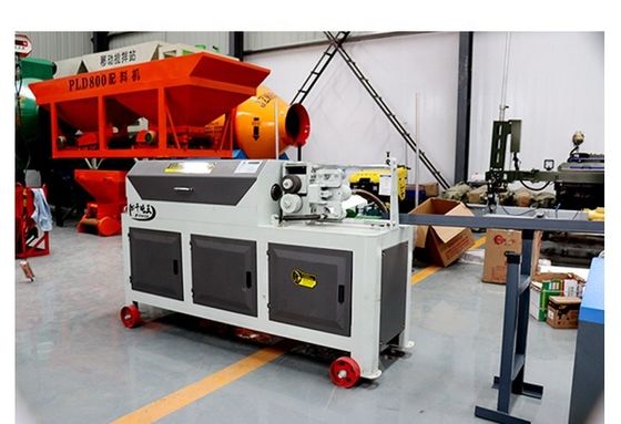 노란색 2-6mm 강철 막 직선화 및 절단기 재료와 함께 건축 재료 상점