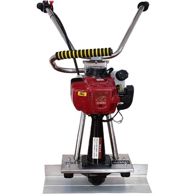가솔린 콘크리트 진동 스크레드와 5.5hp Max.output와 레벨 콘크리트 빠르게